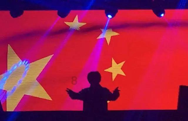 逃离幻想之镜