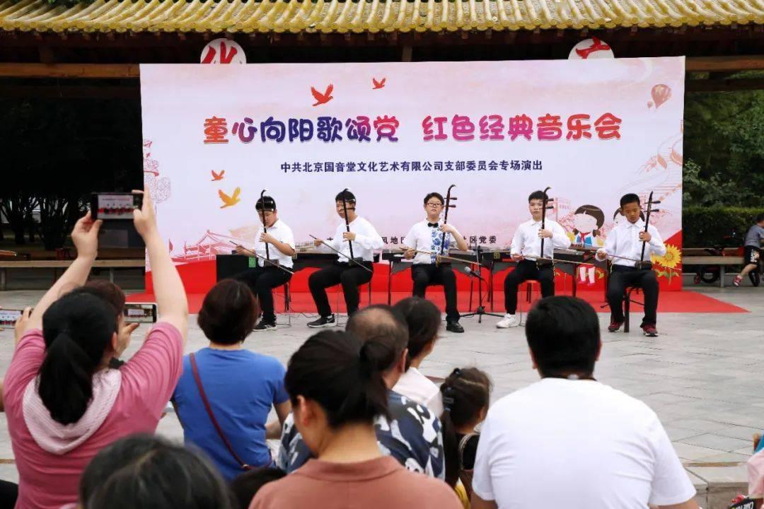 白富美爱上落魄守城小将，主动倒贴，小将后来逆袭成为皇帝！