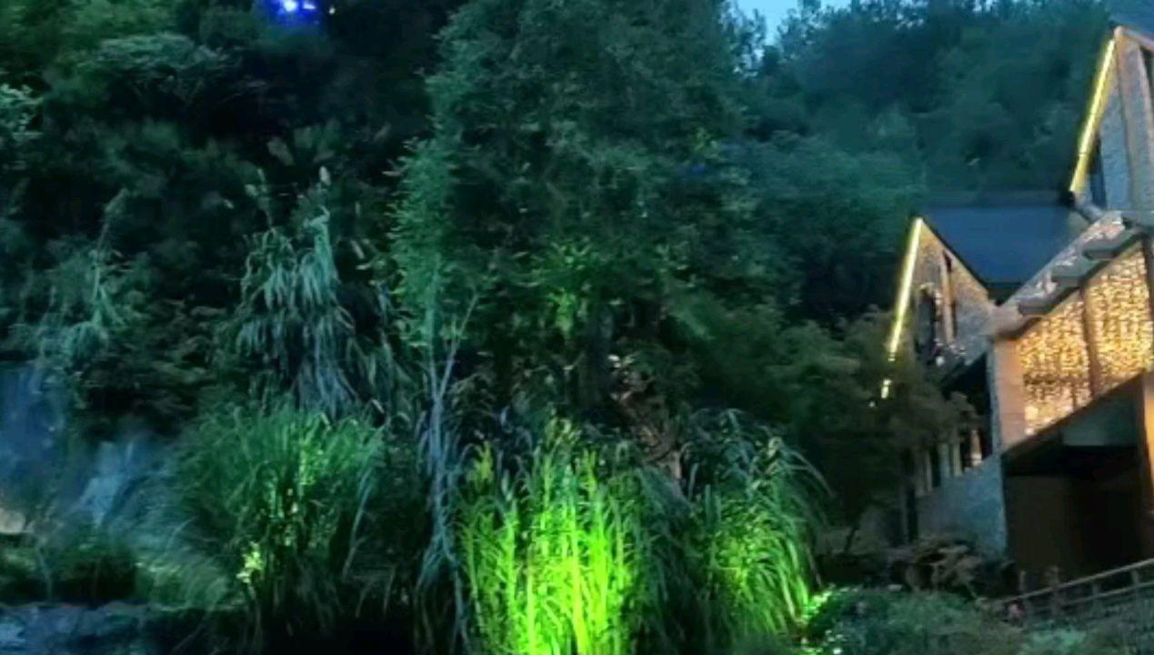 人民币国际化不惧美元加息“陷阱”，美元加息利好中国哪些行业？游戏画面